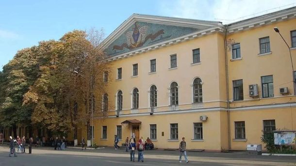 У Києві після удару дрона рятувальники врятували обпечене кошеня — загинула родина волонтерів У Києві після удару дрона рятувальники врятували обпечене кошеня — загинула родина волонтерів