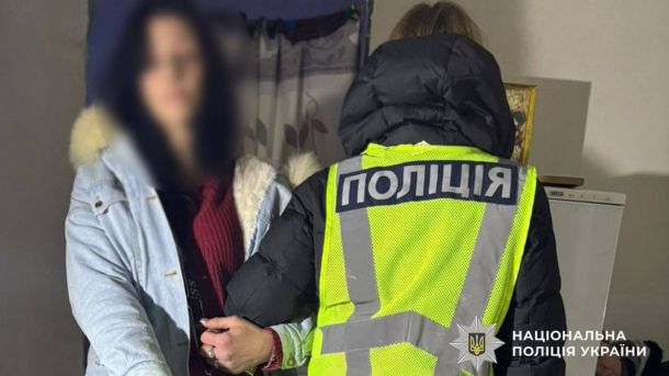 У Києві з 5 до 8 березня обмежать рух мостами та шляхопроводами Підозрювана і поліцейська