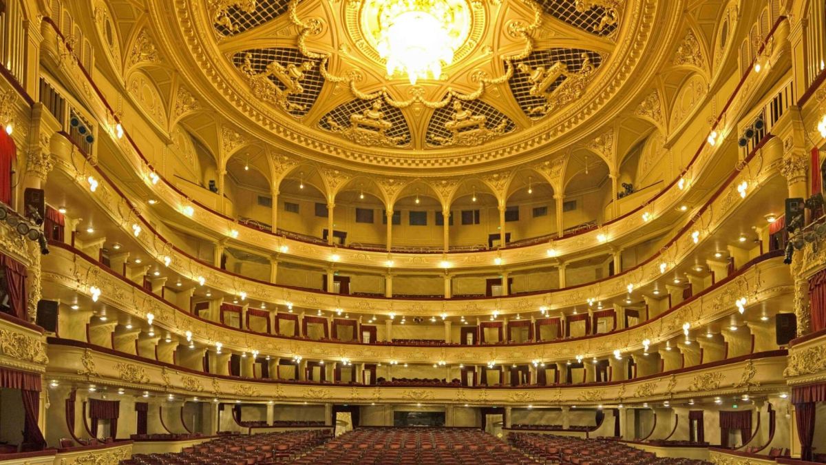 Київські театри адаптують вистави для людей із порушеннями зору за допомогою аудіодискрипції Національна опера України. Київ