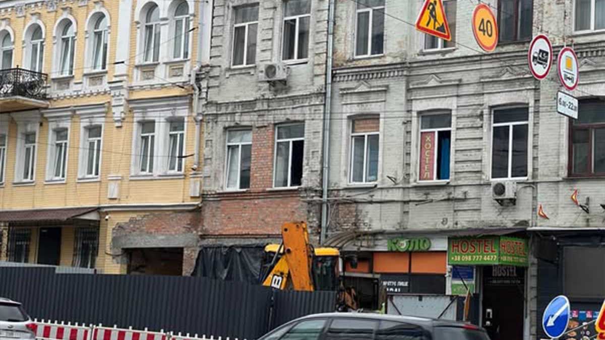 У Києві відновили арку й проїзд у зруйнованому історичному будинку Анни Бородкової У Києві відновили арку й проїзд у зруйнованому історичному будинку Анни Бородкової