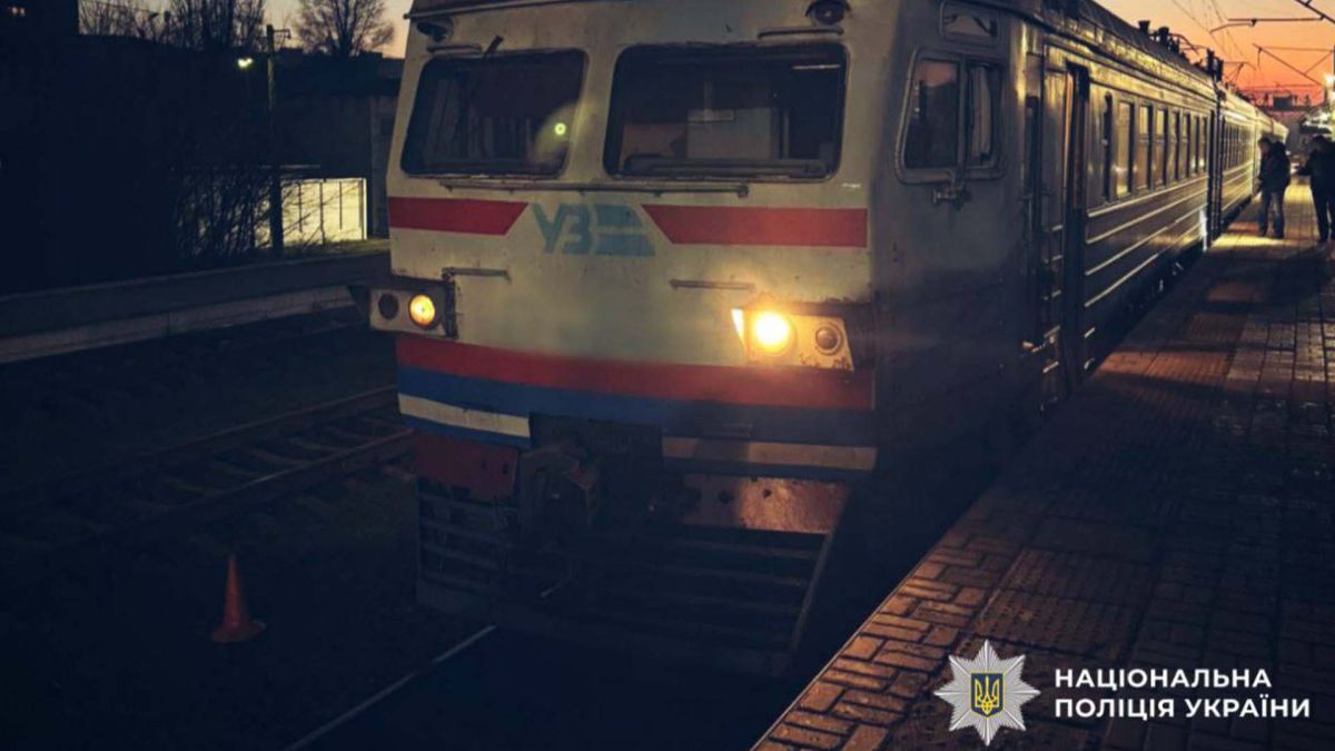 У Вишневому під потягом загинув 17-річний підліток Потяг у Вишневому