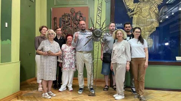 Як захистити тварин від спеки: 6 порад від КМДА Хрест із бані Успенського собору Києво-Печерської лаври — бароково-рококова пам'ятка доби Гетьманщини перед реставрацією