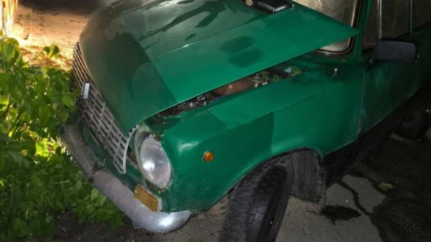 Пожежа у гаражному кооперативі Шевченківського району: горів Lexus Патрульні НПУ оформлюють водія ВАЗ, який у стані сп'яніння в'їхав у будівлю гаражного кооперативу в Солом'янці