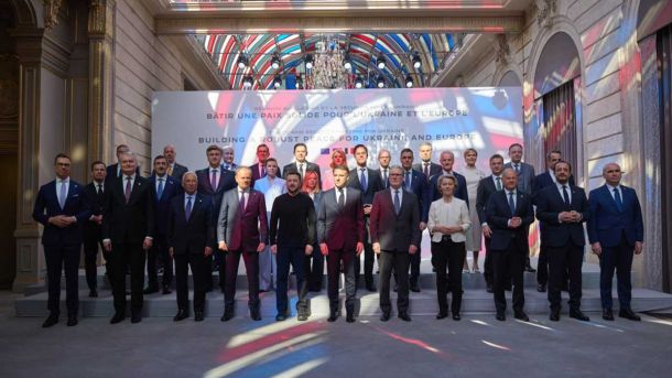 Європа повертається до переговорів про мир в Україні Європа повертається до переговорів про мир в Україні