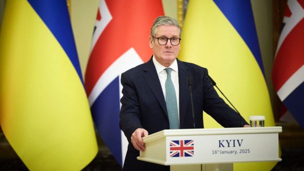 Стармер назвав Україну «випробуванням нашого часу» та наголосив на важливості США у досягненні миру Архівна світлина. Прем’єр-міністр Великої Британії Кір Стармер під час візиту до України