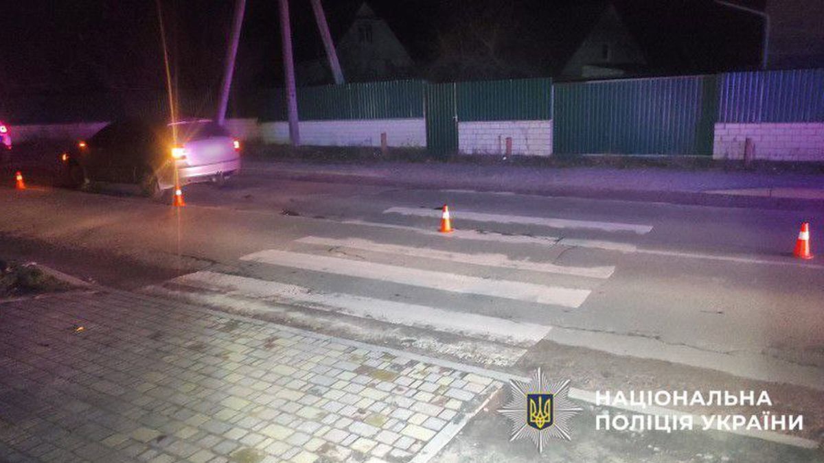 Васильків: мати з 10-річною донькою збиті на переході Пішохідний перехід і машина
