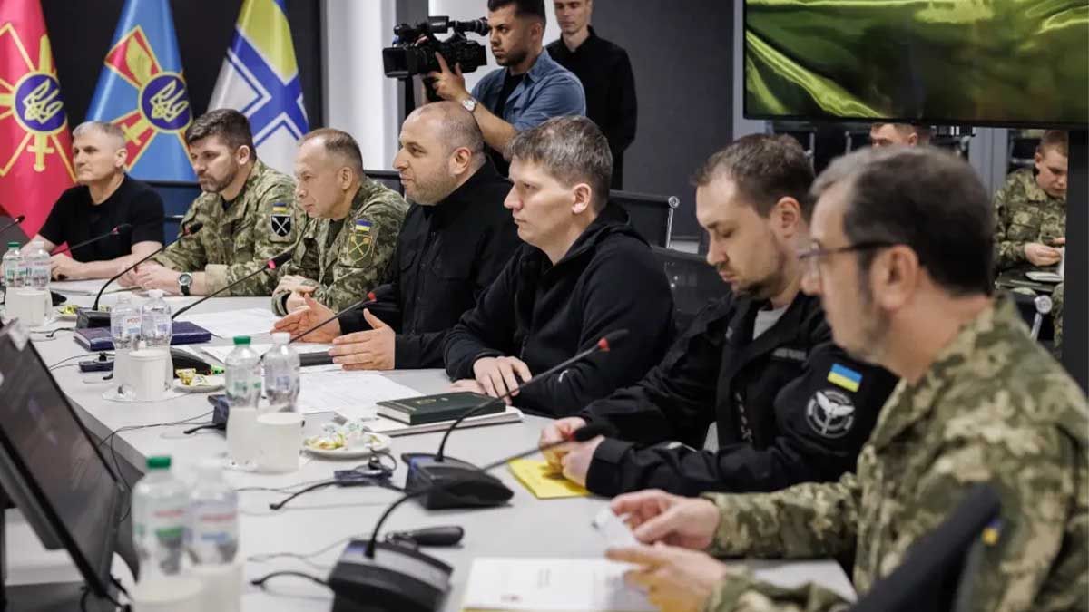 Україна посилює удари по цілях у глибині Росії — Сирський Україна посилює удари по цілях у глибині Росії — Сирський