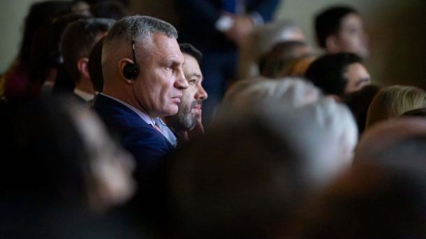 У Києві 28 травня: воркшоп про запити до органів влади Мер Києва Віталій Кличко серед учасників публічного заходу — петиція 6000 підписів вимагає відкритого звіту