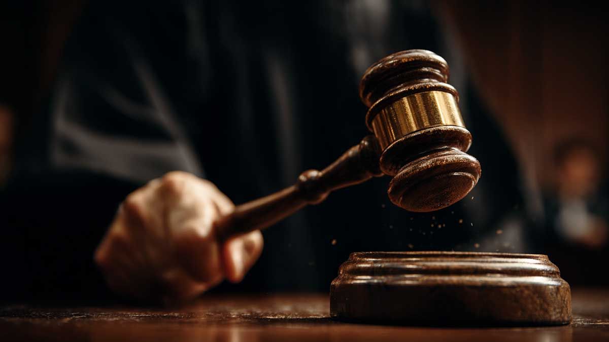 У Києві судитимуть підприємця за незаконну забудову біля озера Тельбін У Києві судитимуть підприємця за незаконну забудову біля озера Тельбін