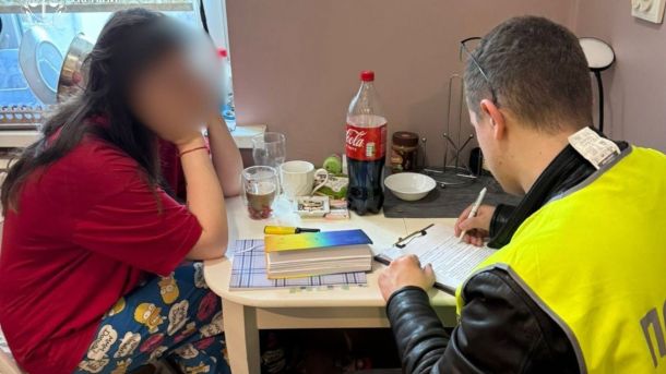 Киянка ошукала клієнтів на 90 тисяч грн за обіцяне бронювання від мобілізації Киянка обманула клієнтів на 90 тисяч грн за бронювання від м