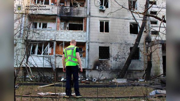 Пожежу в лісовій зоні Святошинського р-ну після обстрілу ліквідували Наслідки удару БпЛА по дев'ятиповерховому будинку в Дніпровському р-ні Києва: загибла та четверо поранених, серед них двоє підлітків