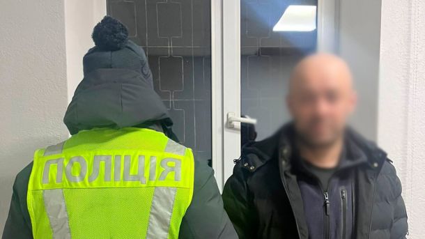 Готель на Великій Васильківській: історія будинку Скоропадського Затриманий поряд з поліцейським