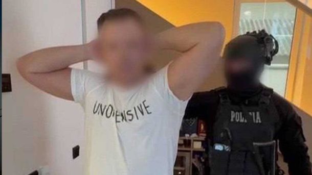 Афера з нерухомістю на Оболоні: нотаріус дублював право власності на майно вартістю понад 10 млн грн Афера з нерухомістю на Оболоні: нотаріус дублював право власності на майно вартістю понад 10 млн грн