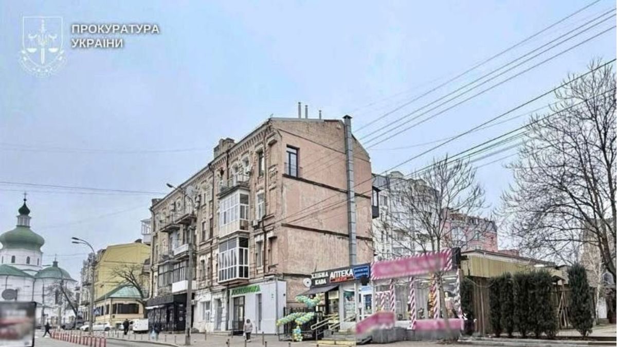 На Подолі підозрюють двох осіб у незаконному захопленні землі Невелика нежитлова будівля на території, яка є предметом кримінального провадження