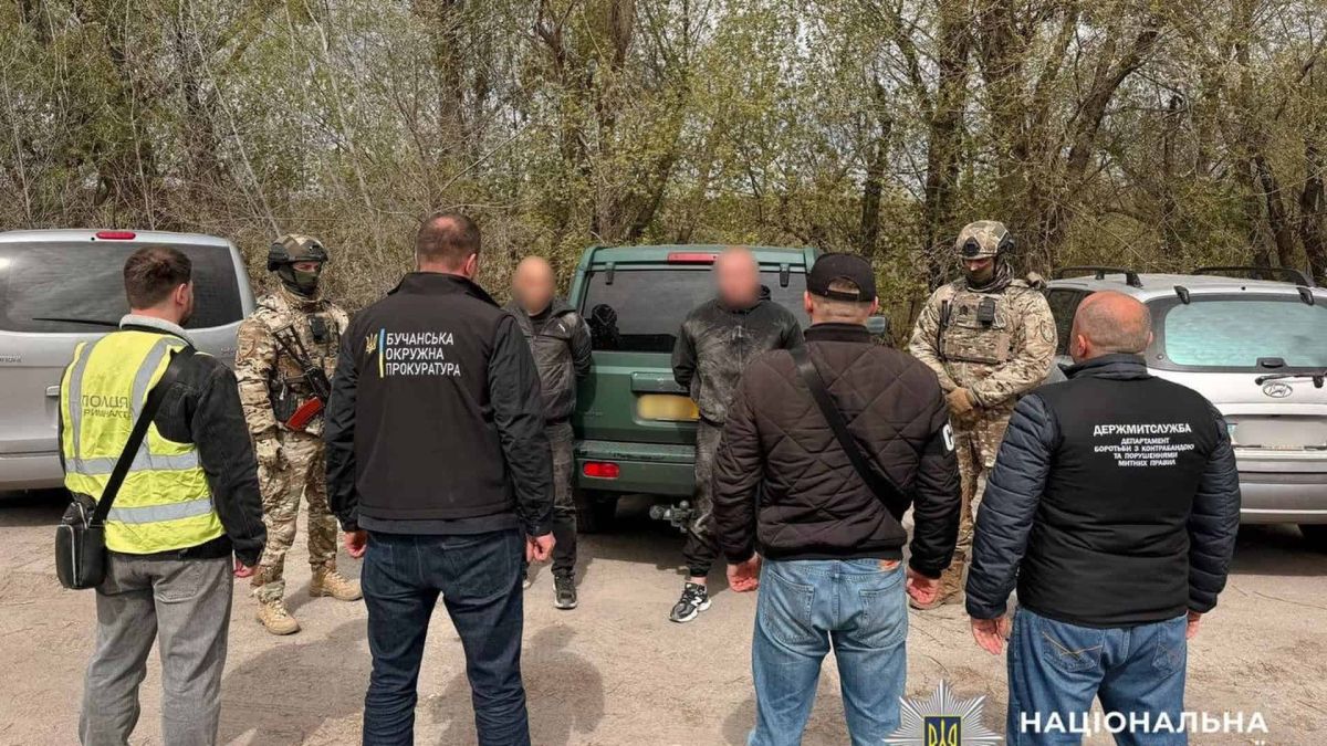 На Бучанщині продавали авто з гуманітарної допомоги ЗСУ: двоє під вартою На Бучанщині продавали авто з гуманітарної допомоги ЗСУ: двоє під вартою