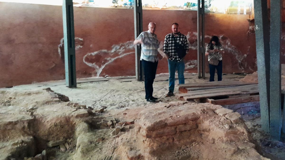 Київська культурна спадщина: Огляд залишків надбрамної церкви ХІІ століття Київська культурна спадщина: Огляд залишків надбрамної церкви ХІІ століття