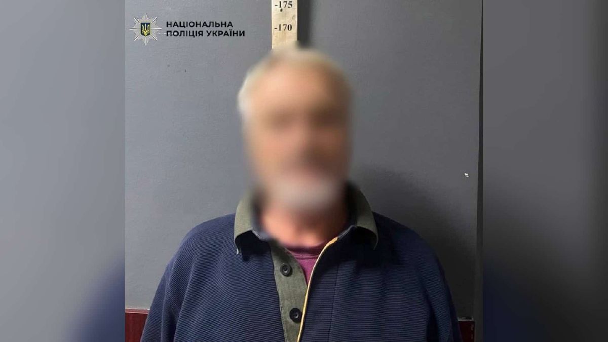 Киянина затримали за стрілянину з балкона багатоповерхівки (оновлено) Затриманий поліцією Києва чоловік, який у стані сп’яніння стріляв зі стартового пістолета з балкона багатоповерхівки