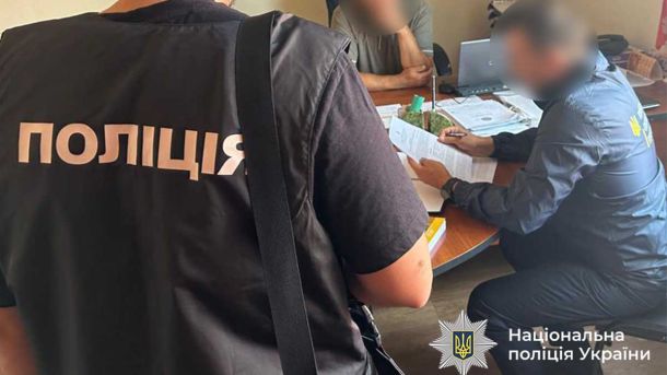 У Києві 24-річний чоловік загинув після ураження струмом на даху електропотяга У Києві 24-річний чоловік загинув після ураження струмом на даху електропотяга