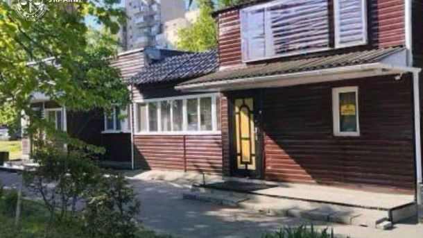 Прокуратура вимагає 14 млн пайового внеску з забудовника Залізничного шосе Прокуратура Києва оскаржує оренду під самочинну будівлю на 1