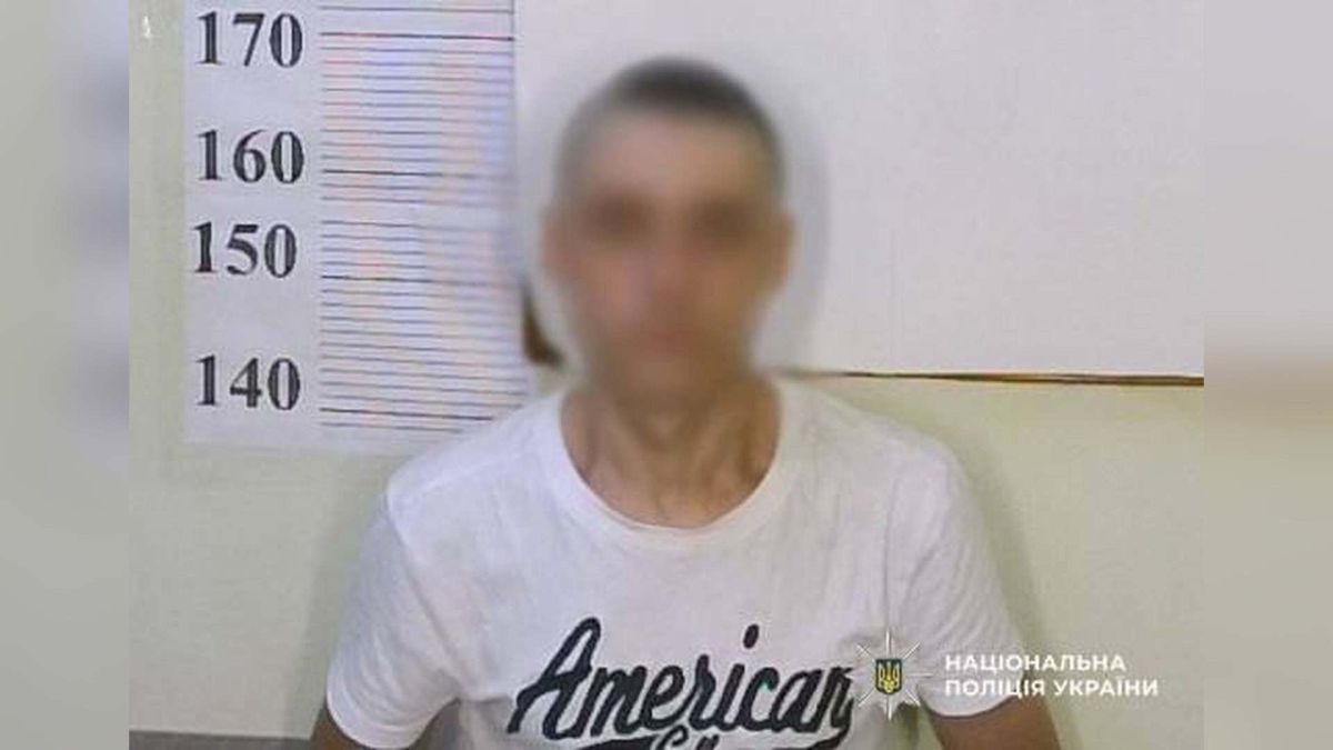 Наркозбувача з амфетаміном у сірниковій коробці затримали в Деснянському районі Поліцейські затримали 41-річного наркозбувача в Деснянському районі Києва — амфетамін він ховав у коробці з сірниками