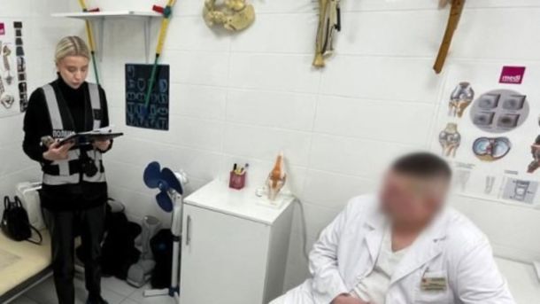 Літні тераси у Києві відкриються з 15 березня: умови для ресторанів Поліцейська оголошу підозру лікарю