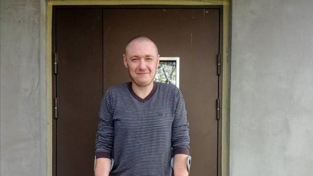 У Києві діти з дитячої залізниці побували у «Класі безпеки» ДСНС Ветеран ЗСУ Сергій Шпак, колишній бойовий медик, який після двох тяжких поранень став інспектором поліції Бучанського району на Київщині