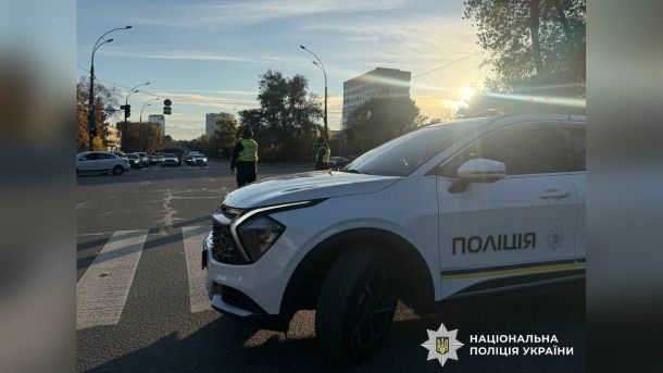 Атака дронів на Київщині: двоє постраждалих у двох районах (оновлено) Наслідки атаки російських дронів на Київ у п'яти районах міста, 12 постраждалих. Фото з місця події у Києві та області