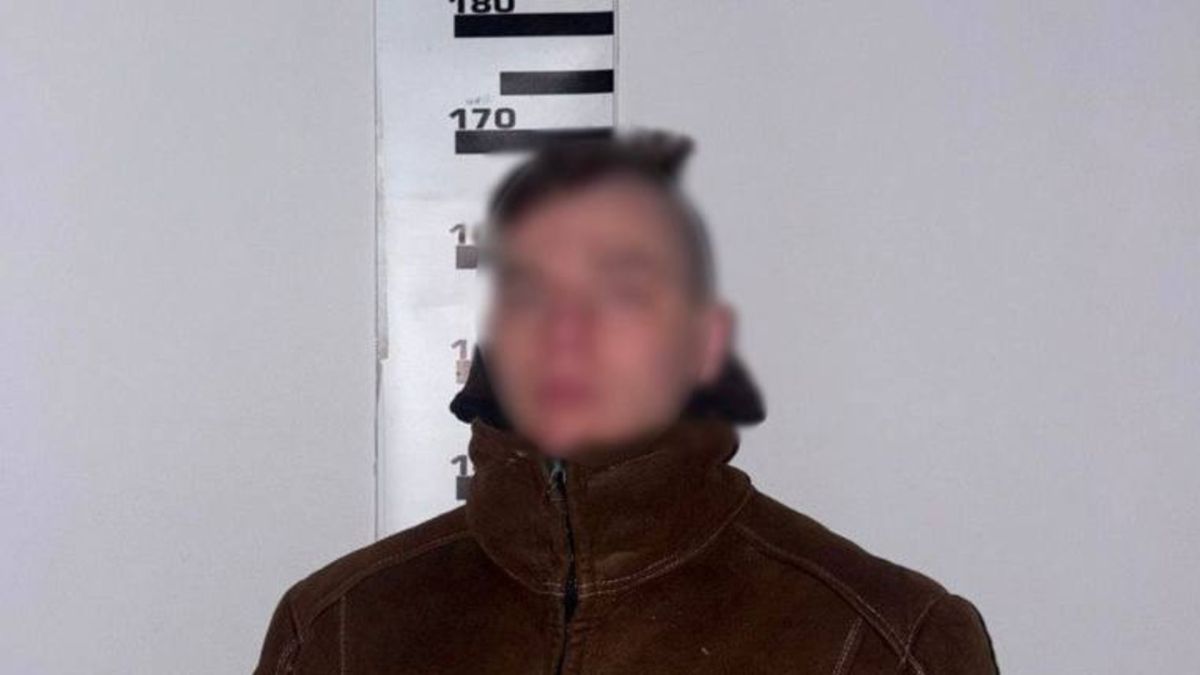 Напав з ножем на жінку: в Дарницькому районі затримали чоловіка Затриманий підозрюваний