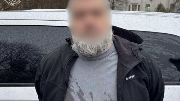 Пожежа на Прикордонній у Деснянському р-ні: трав'яний настил згорів на 1000 кв. м Розбій на Подолі: 40-річний пішов під суд за напад на обмін валют