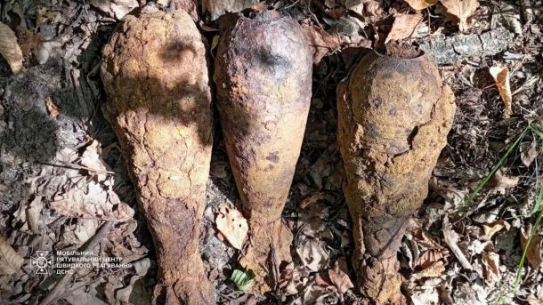 На Київщині депутата-землевпорядника підозрюють у незаконному збагаченні на 30 млн грн Заряджені боєприпаси, закопані в листя біля дерева у лісі Києва, виявлені та передані правоохоронним органам для знешкодження.