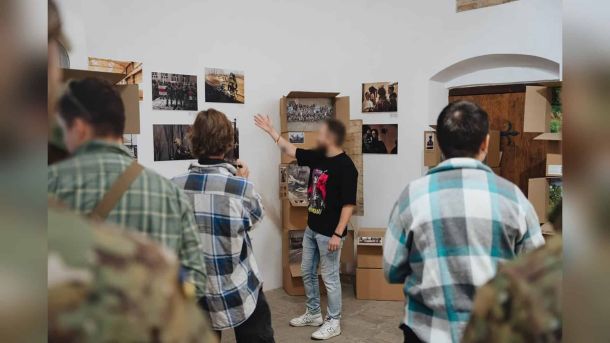 У Києві безкоштовно показують виставку трьох поколінь родини Толкачових У Києво-Печерській лаврі нагородили бійців Полку Калиновського та відкрили виставку про їхній бойовий шлях на Великій дзвіниці.