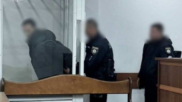 Кам'яниця на Сагайдачного, 25а: пам'ятка неоренесансу, де торгували «Елегантним світом» Прикинувся підлітком і зґвалтував 11-річну: киянин постане перед судом