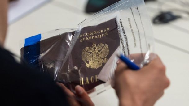 Росіяни вдарили по пожежній частині в Києві: рятувальники не постраждали Росіяни вдарили по пожежній частині в Києві: рятувальники не постраждали