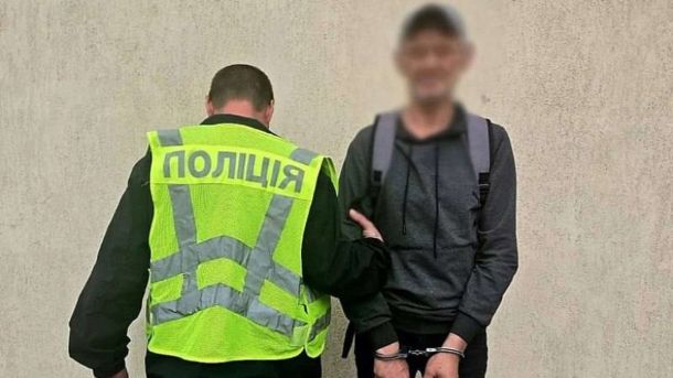 Крадіжка картки у знайомого: київлянин витратив 73 тис. грн Крадіжка картки у знайомого: київлянин витратив 73 тис. грн