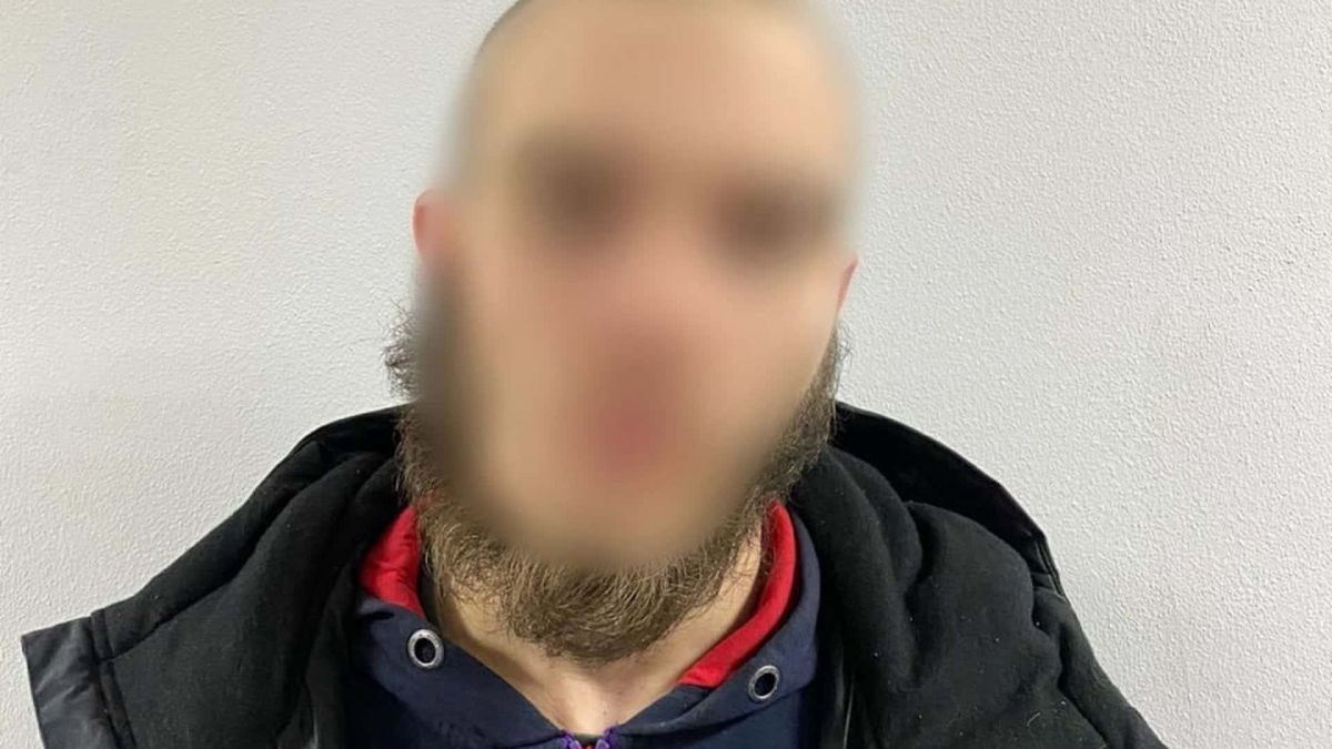 У Броварах вкрали телефон і побили власника: справа йде до суду У Броварах пограбували перехожого: підозрюваному до 10 років