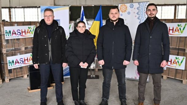 Графіки відключень 27 лютого: наслідки нічної атаки на енергосистему Представники України та Ізраїлю на складі під час передачі 117 генераторів від ізраїльської агенції MASHAV для Київщини