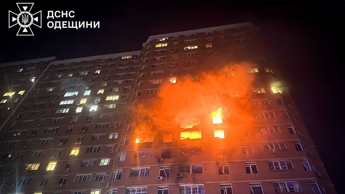 У ніч на День Конституції в Києві сім разів оголошували загрозу балістичних ударів У ніч на День Конституції в Києві сім разів оголошували загрозу балістичних ударів