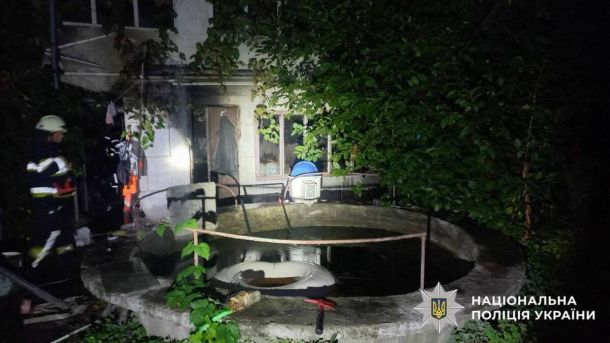 Пожежа в Голосіївському: ДСНС врятувала чоловіка Будівля, в якій виникла пожежа