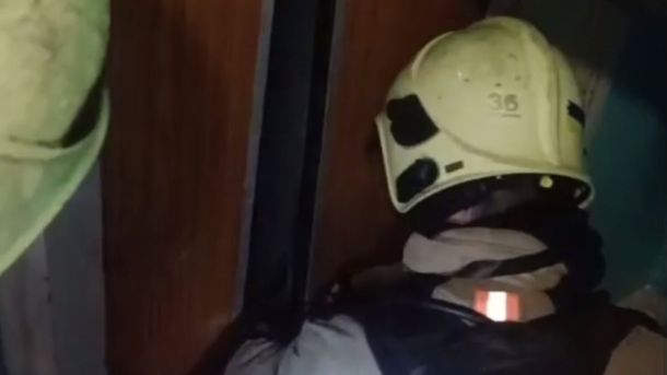Суд повернув громаді Києва приміщення на Подолі вартістю понад 6,4 млн грн Рятувальники ДСНС евакуюють мешканців 14-поверхівки в Ірпені після загоряння сміття в ліфтовій шахті