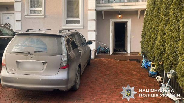 У Стоянці сім'я з трьома дітьми отруїлась чадним газом У Стоянці сім'я з трьома дітьми отруїлась чадним газом