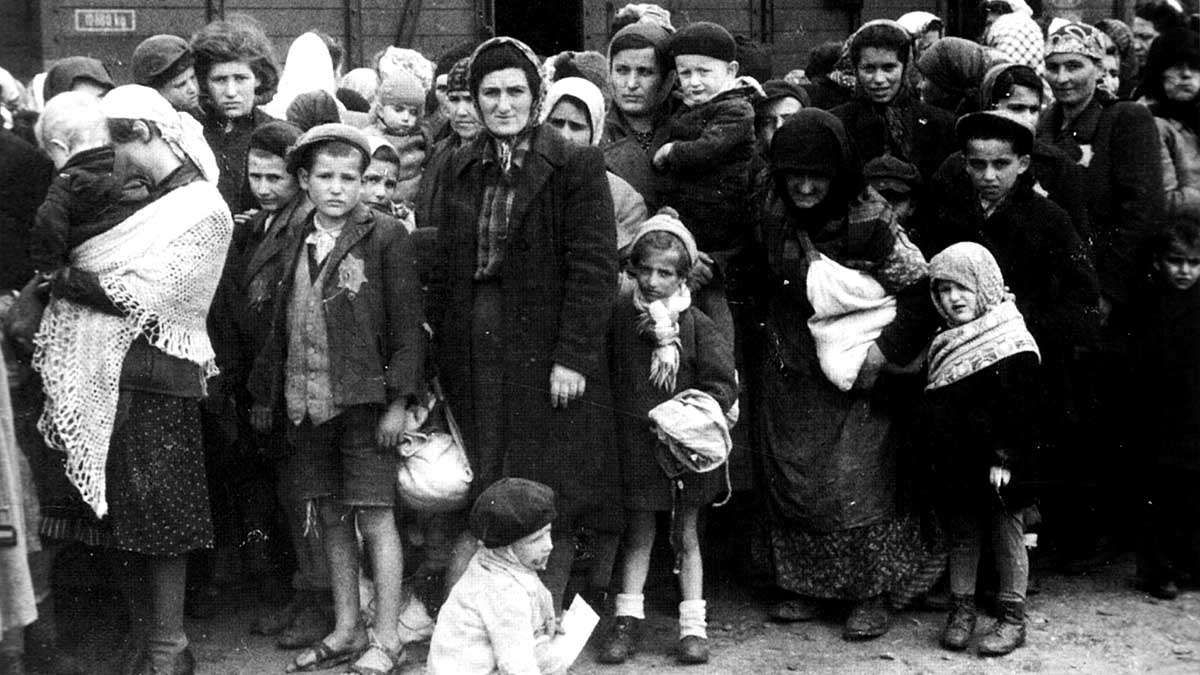 Виставка до Дня пам’яті Голокосту не містить жодної згадки про Ізраїль Виставка до Дня пам’яті Голокосту не містить жодної згадки про Ізраїль