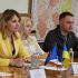 Головні новини Києва | Kyiv.News Заступниця голови Київської ОДА Наталія Гаватюк та голова фінської компанії Happy Nordic Living Oy Тімо Мікконен обговорюють будівництво заводу на Киї