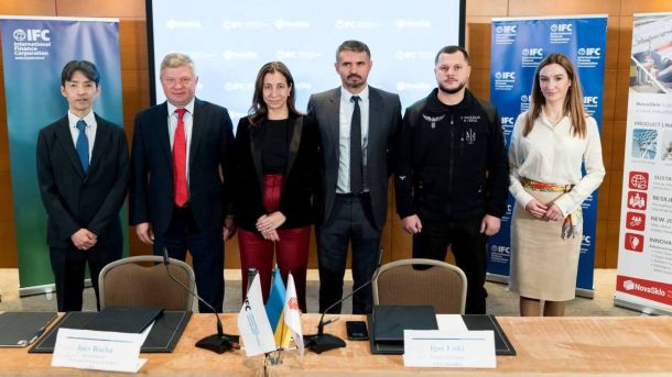 1,07 проміле та три розбиті авто: п'яний водій влаштував ДТП у Голосіївському районі Церемонія підписання угоди про будівництво заводу з виробництва флоат-скла