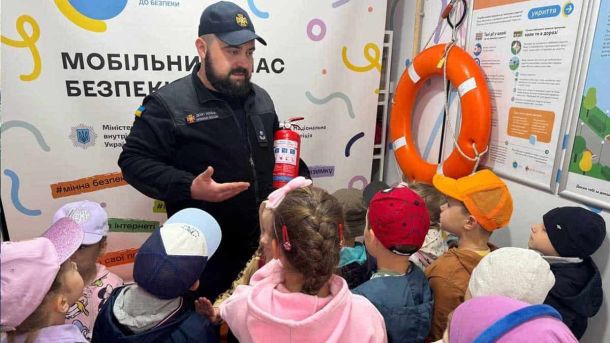Кияни знову вимагають відкриття туалетів у метро: нова петиція вже зібрала 1000 підписів Кияни знову вимагають відкриття туалетів у метро: нова петиція вже зібрала 1000 підписів