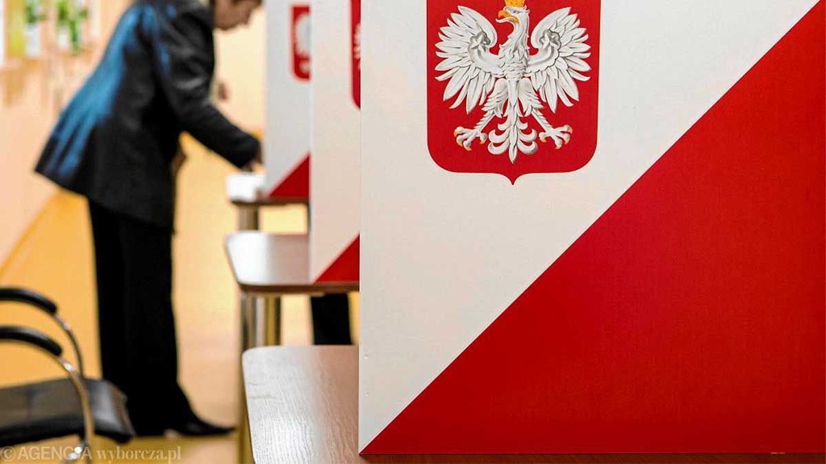 Вибори у Польщі: протистояння проєвропейського кандидата та націоналіста Вибори у Польщі: протистояння проєвропейського кандидата та націоналіста