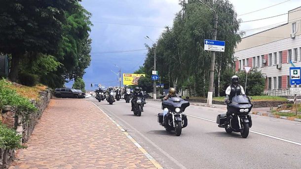 Яхтинг для поранених бійців МВС: відновлення через спокій хвиль і силу команди Яхтинг для поранених бійців МВС: відновлення через спокій хвиль і силу команди