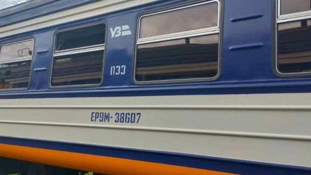 9 грудня: відключення світла до 4 черг цілу добу Міська електричка