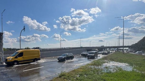 Просто серед руїн: у Києві презентували проєкти відбудови Академії імені Бойчука Просто серед руїн: у Києві презентували проєкти відбудови Академії імені Бойчука