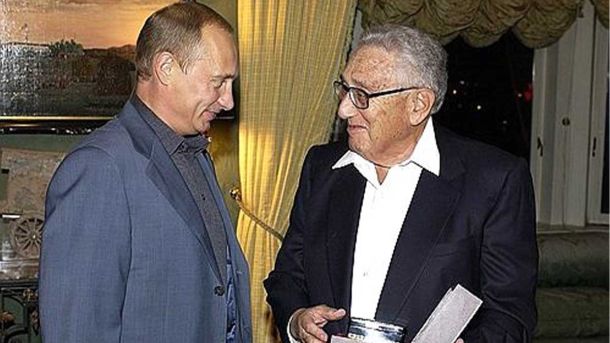 Затримано агента РФ, який знімав Київську ГЕС – прокуратура Путін зустрічає Кіссінджера у Кремлі