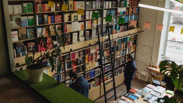 Київ без світла 30 листопада: графіки для всіх 6 груп Книгарня «Сенс» на Арсенальній у Києва